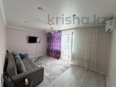 3-комнатная квартира · 70 м² · 2/6 этаж, Дулатова 135 за 300 000 ₸ в Семее