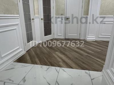 3-комнатная квартира · 108.6 м² · 4/4 этаж, Саздинское лестничество 228/37 — За тойота центром за 250 000 〒 в Актобе