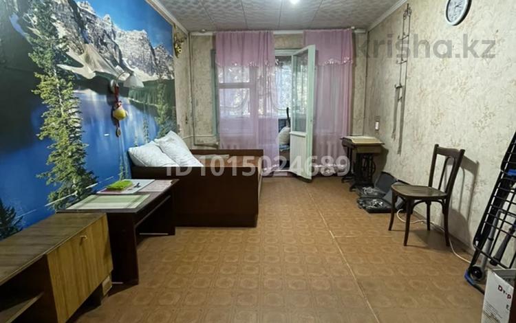 1-бөлмелі пәтер · 30 м² · 2/5 қабат, 11-шағынаудан 216а — Остановка Стекляшка, бағасы: ~ 14.3 млн ₸ в Шымкенте, Енбекшинский р-н — фото 2
