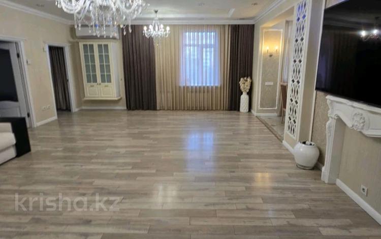 4-бөлмелі пәтер · 137 м² · 4/5 қабат, Таттимбета 5/2, бағасы: 68 млн ₸ в Караганде, Казыбек би р-н — фото 2