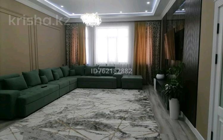 Отдельный дом · 4 комнаты · 167 м² · 8 сот., мкр Достык за 70 млн 〒 в Шымкенте, Абайский р-н — фото 2