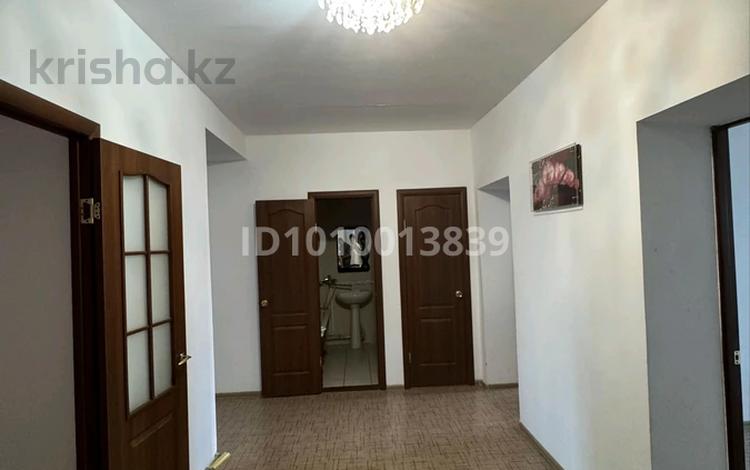 3-комнатная квартира · 81 м² · 8/9 этаж, жилой массив Есет Батыр 16В — Школы за 24 млн ₸ в Актобе — фото 2