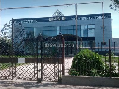 Аренда коммерческой недвижимости в Шымкенте: Свободное назначение, офисы, магазины и бутики, общепит, медцентры и аптеки, образование, кабинеты и рабочие места · 900 м² за 900 000 〒 Свободное назначение, офисы, магазины и бутики, общепит, медцентры и аптеки, образование, кабинеты и рабочие места · 900 м² за 900 000 〒 в Шымкенте, Каратауский р-н