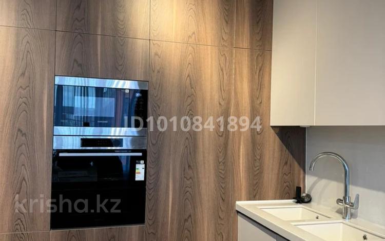 2-бөлмелі пәтер · 77 м² · 9/10 қабат, мкр Нурсая, Абулхаир хана 63/1, бағасы: 59 млн ₸ в Атырау — фото 2