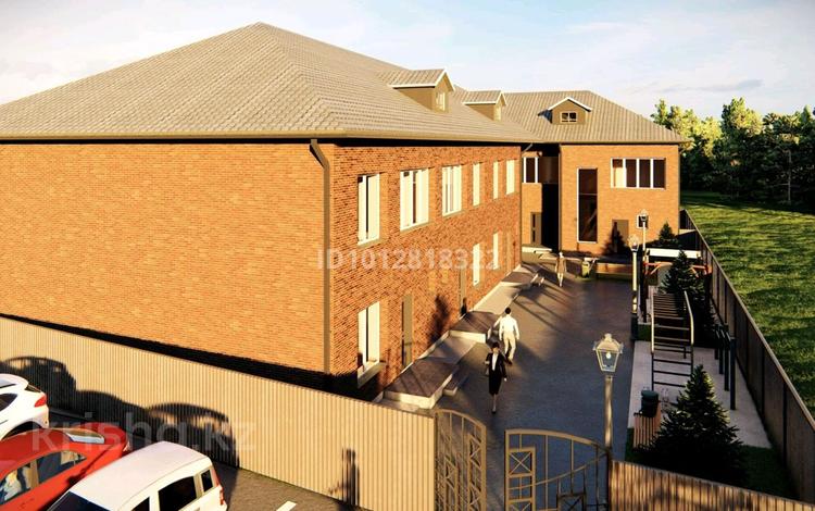 4-бөлмелі пәтер · 140 м², Бирлик 3 — 10 мкр, бағасы: 35 млн ₸ в Уральске — фото 3