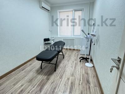 Офисы, медцентры и аптеки, образование · 58 м² за 100 000 〒 в Актау, 12-й мкр