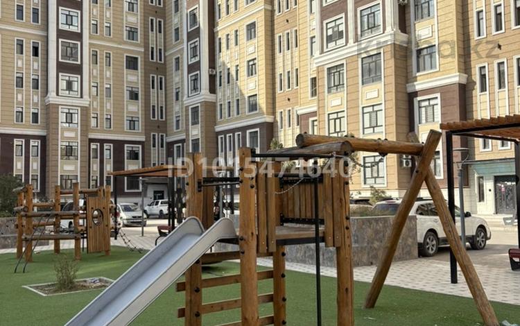 3-комнатная квартира · 133.9 м² · 5/8 этаж, 32А мкр 4 за 33 млн ₸ в Актау — фото 2