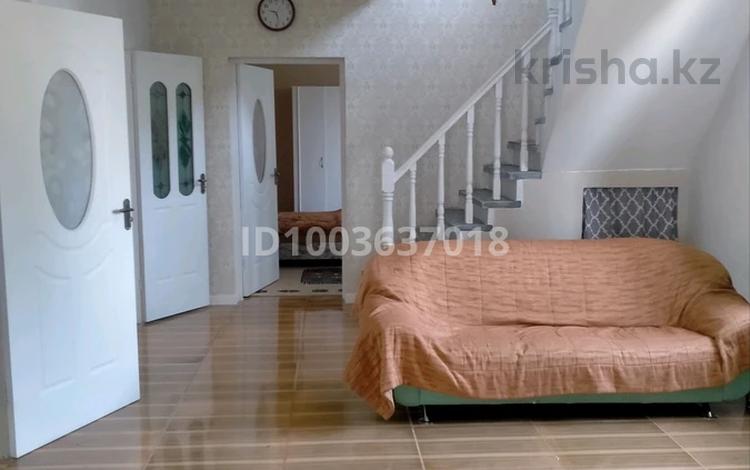 Дом · 7 комнат · 230 м², Жандосова 26 за 70 000 〒 в Жалпаксае — фото 2