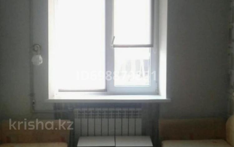 1 бөлме · 18 м², Серикбаева 1/1, бағасы: 135 000 ₸ в Усть-Каменогорске — фото 2
