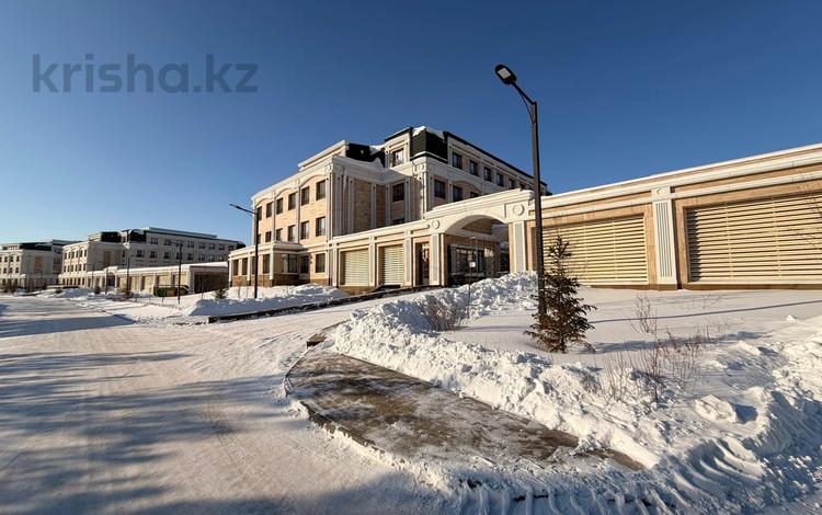 8-комнатная квартира · 574 м², Керей, Жанибек хандар — Президенский парк за 950 млн 〒 в Астане, Есильский р-н — фото 2