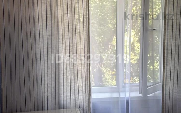 2-комнатная квартира · 48 м² · 3/4 этаж, мкр Аксай-2 за 280 000 ₸ в Алматы, Ауэзовский р-н — фото 26