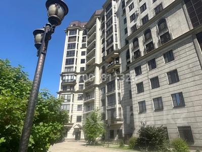 Продажа квартир в Алматы: 5-комнатная квартира · 254 м² · 8/12 этаж, Желтоксан 155 — Шевченко за 210 млн 〒 5-комнатная квартира · 254 м² · 8/12 этаж, Желтоксан 155 — Шевченко за 210 млн 〒 в Алматы, Алмалинский р-н