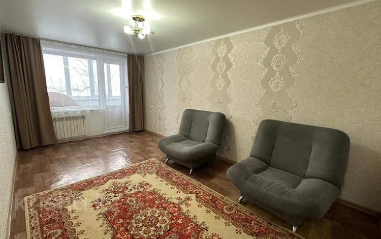 2-комнатная квартира, 46 м², 2/5 этаж, Карла Маркса 26а за 7 млн 〒 в Шахтинске — фото 2