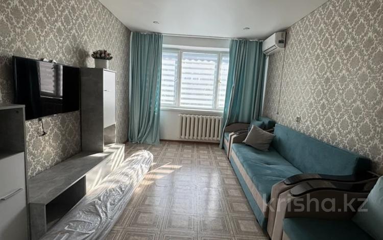 2-комнатная квартира · 54 м² · 5/5 этаж, мкр Кунаева за 17.5 млн ₸ в Уральске — фото 2