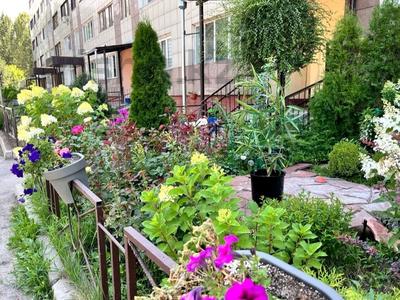 2-комнатная квартира · 70.1 м² · 3/5 этаж, мкр Самал-3, Достық 117/5 за 73.5 млн ₸ в Алматы, Медеуский р-н