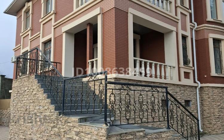 Жеке үй · 8 бөлме · 340 м² · 15 жүзд., 3 линия 105, бағасы: 135 млн ₸ в Алатау — фото 2