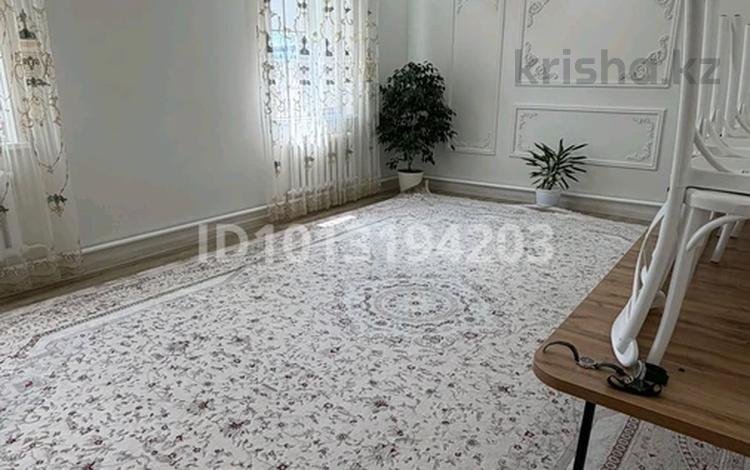 Жеке үй · 5 бөлме · 180 м² · 8 жүзд., мкр Аксай-2, 20 49 — 3 көшенің қиылысы, бағасы: 30 млн ₸ в Атырау — фото 2
