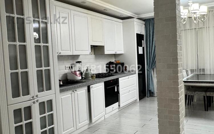 3-бөлмелі пәтер · 75 м² · 1/5 қабат, Скаткова 110 — Каз почта, бағасы: 27 млн ₸ в  — фото 16