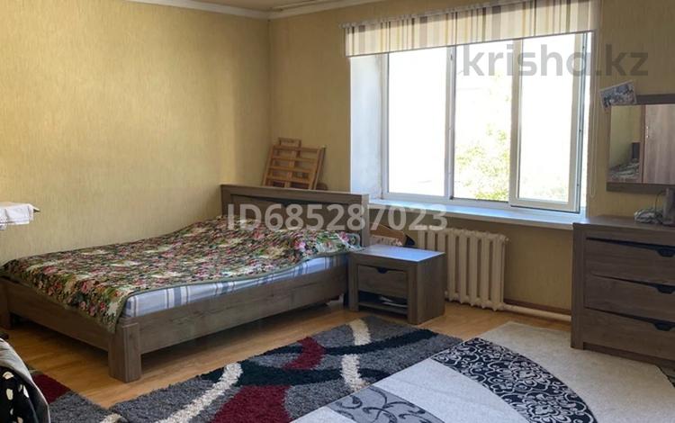 Жеке үй • 7 бөлмелер • 250 м² • 5 сот., Тасбогет,Амангелді 62/1, бағасы: 18 млн 〒 в  — фото 2