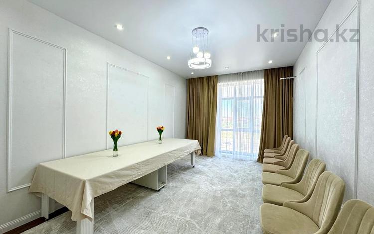 3-комнатная квартира · 90 м² · 4/12 этаж, Улица А 52, 8 8 за ~ 53 млн ₸ в Астане, Сарайшык р-н — фото 2