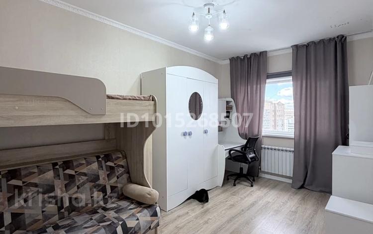 3-комнатная квартира · 70 м² · 17/18 этаж, Б. Момышулы 19/2 за 34.5 млн ₸ в Астане, Алматы р-н — фото 2