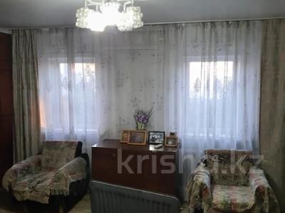 Отдельный дом · 4 комнаты · 58.5 м² · 6 сот., 10 линия 55 за 10 млн ₸ в Семее