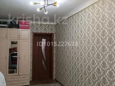 2-бөлмелі пәтер · 70 м² · 1/3 қабат, Сатай батыр 138 — Магазин мектеп, бағасы: 10 млн ₸ в Турген