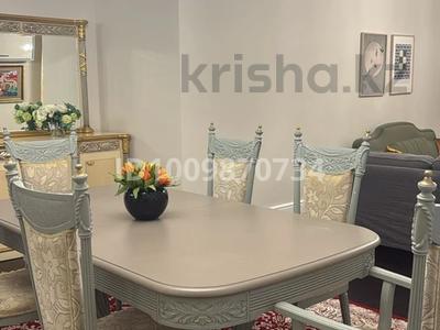 4-комнатная квартира · 240 м² · 1/5 этаж, Переулок Тасшоқы 2 за 800 000 〒 в Астане, Алматы р-н