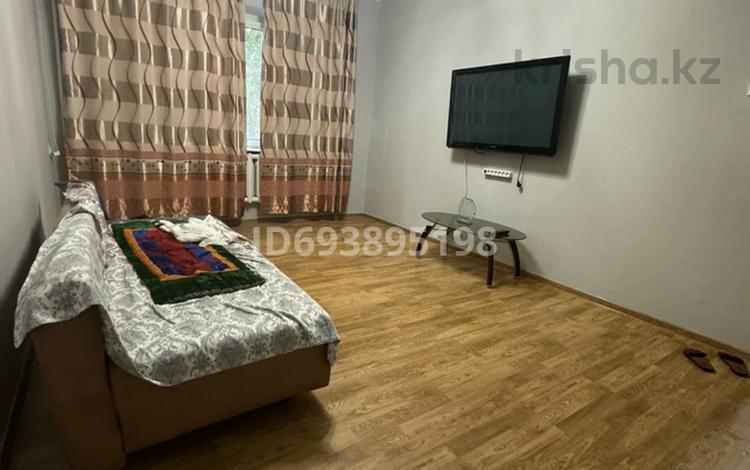 2-бөлмелі пәтер, 62 м², 4/5 қабат ай сайын, мкр Айнабулак-3, бағасы: 230 000 〒 в Алматы, Жетысуский р-н — фото 2