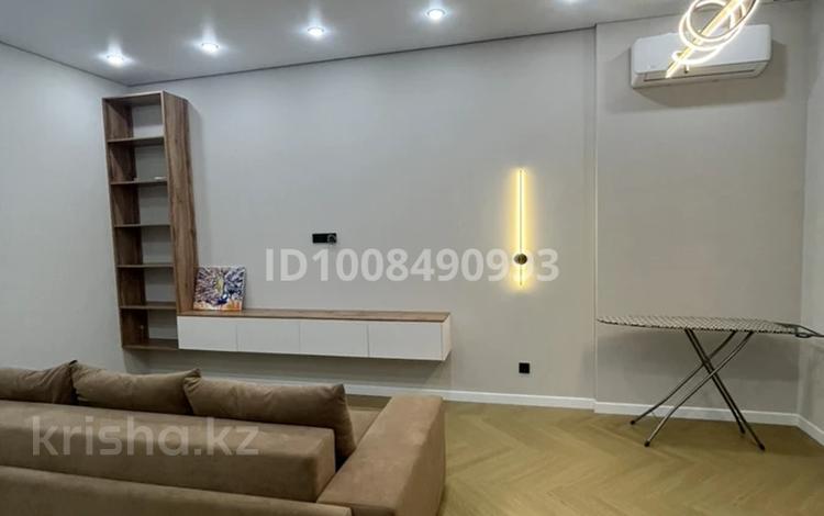 1-бөлмелі пәтер · 50 м² · 5/9 қабат, Байтурсынова 14 а, бағасы: 15 000 ₸ в Астане, Сарайшык р-н — фото 2
