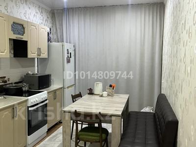 3-комнатная квартира · 80 м² · 1/5 этаж, Молдагуловой 17/6 — Молдагуловой, Момышулы за 35 млн ₸ в Усть-Каменогорске