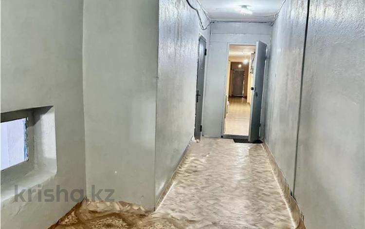 2-бөлмелі пәтер · 36.9 м² · 6/6 қабат, Юго-Восток ш/а., Муканова 1/3, бағасы: 12.2 млн ₸ в Караганде, Казыбек би р-н — фото 2