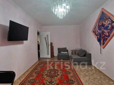 3-комнатная квартира · 61 м² · 1/5 этаж, мкр 5, Тургенева за 16 млн ₸ в Актобе
