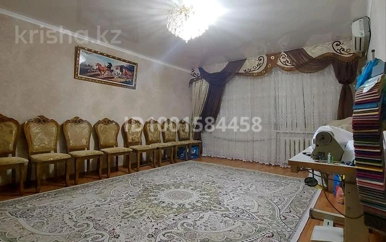 2-бөлмелі пәтер · 54 м² · 1/5 қабат, Исатай Таймантов 163 — 2 поликлиника, бағасы: 10.5 млн ₸ в  — фото 2