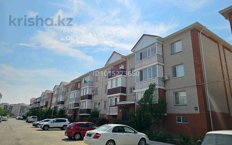 2-бөлмелі пәтер · 62 м² · 3/3 қабат, Жерұйық ш/а., Кусан Нарембаева 17/3 — Жеруйык, Нурсая., бағасы: 30 млн ₸ в Атырау, мкр Жеруйык — фото 2