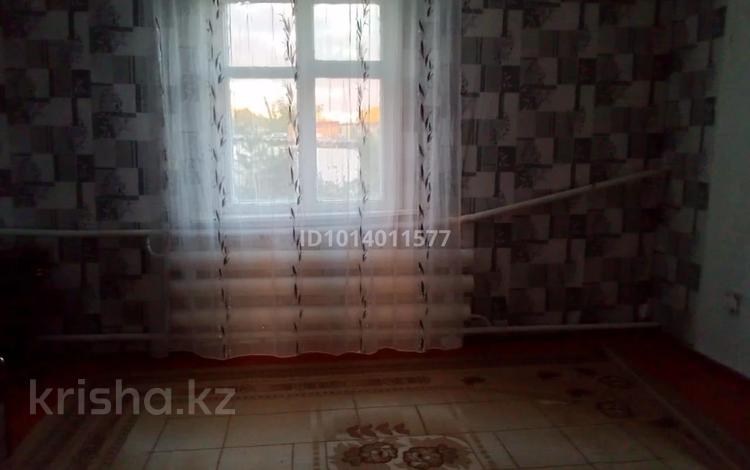 Жеке үй · 4 бөлме · 100 м² · 10 жүзд., Набережная 6, бағасы: 2 млн ₸ в Алтынсарино (Костанайский район) — фото 4