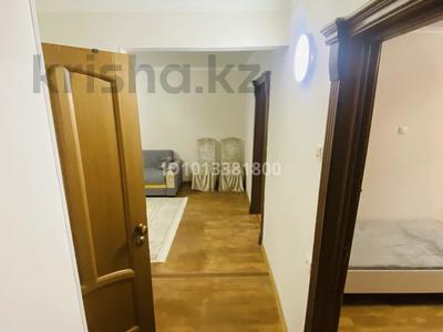 3-бөлмелі пәтер · 100 м² · 2/5 қабат, Желтоксан 36, бағасы: 15 000 ₸ в Алматы