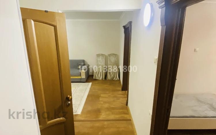 3-комнатная квартира · 100 м² · 2/5 этаж, Желтоксан 36 за 15 000 ₸ в Алматы — фото 2
