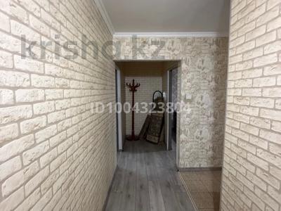 2-бөлмелі пәтер · 50 м² · 5/5 қабат, 11-й микрорайон, 11-й микрорайон — Школа 36, бағасы: 180 000 〒 в Шымкенте, Енбекшинский р-н