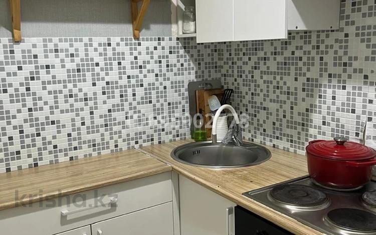 2-бөлмелі пәтер · 44 м² · 4/5 қабат, Алашахана 37, бағасы: 10 млн ₸ в Жезказгане — фото 2