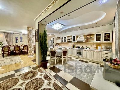 Отдельный дом • 8 комнат • 335 м² • 6 сот., мкр Баганашыл — Тан за 165 млн 〒 в Алматы, Бостандыкский р-н