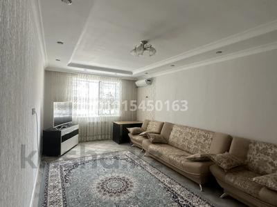 2-бөлмелі пәтер · 70 м² · 4/9 қабат, Нұрсая ш/а., Таумуш Жумагалиев 15, бағасы: 32 млн ₸ в Атырау, мкр Нурсая