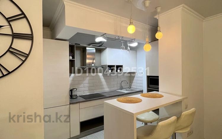 2-бөлмелі пәтер · 65 м² · 11/11 қабат, мкр Алмагуль, Жарокова 230 — Жарокова Утепова, бағасы: 20 000 〒 в Алматы, Бостандыкский р-н — фото 3