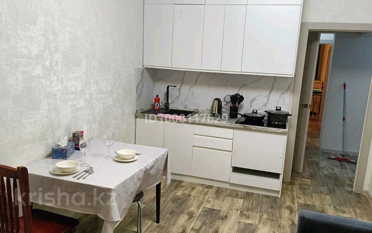 1-комнатная квартира · 60 м² · 6/9 этаж, Каныша Сатпаева за 13 000 ₸ в Усть-Каменогорске, Ульбинский — фото 2