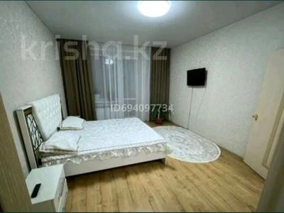 1-комнатная квартира, 40 м², 2/9 этаж посуточно, Сауран 4 за 12 000 〒 в Астане