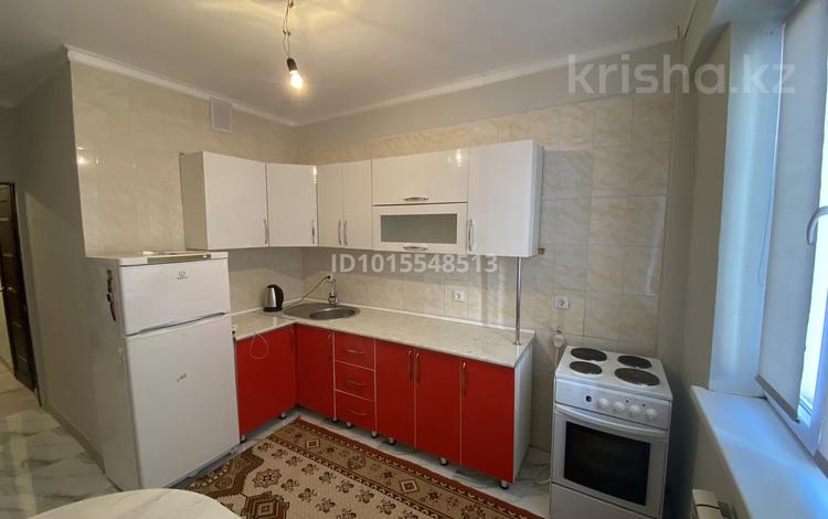 4-комнатная квартира · 86 м² · 2/9 этаж, 32А мкр 10 за 200 000 ₸ в Актау — фото 2