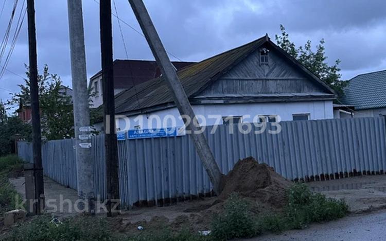 Жеке үй · 3 бөлме · 105 м² · 6 жүзд., Сазды-3, Алабяна 21, бағасы: 35 млн ₸ в Актобе, Сазда-3 — фото 11