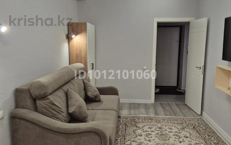 1-комнатная квартира · 37 м² · 3/12 этаж, Баишева за 280 000 ₸ в Алматы, Медеуский р-н — фото 2