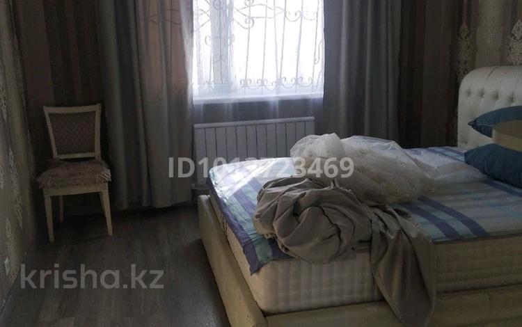 2-бөлмелі пәтер · 65 м² · 8/9 қабат, мкр Жас Канат, Хасангалиева 1/23, бағасы: 300 000 ₸ в Алматы, Турксибский р-н — фото 2