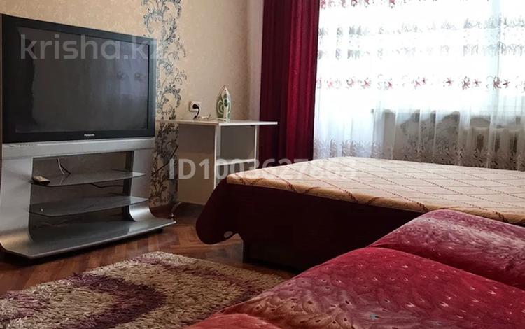 2-комнатная квартира · 45 м² · 3/6 этаж, Серикбаева 23 за 15 000 〒 в Усть-Каменогорске, Ульбинский — фото 2